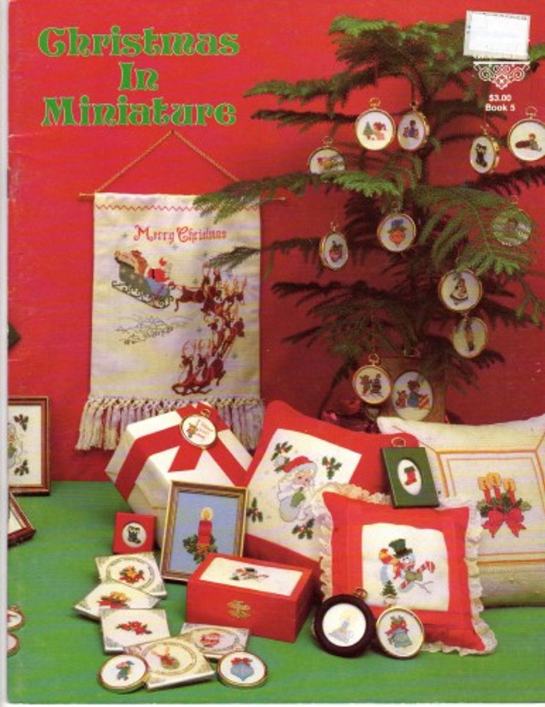Christmas in Miniature, Designs by Gloria & Pat