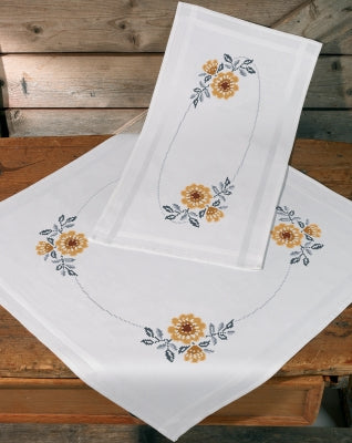 White Plain Tablecloth PF16001, Permin